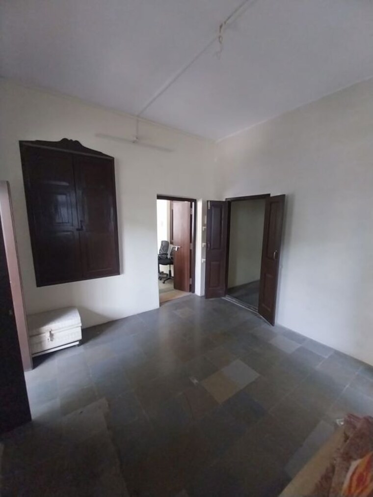 Room, sandesh nagar Commercial Office Space 1000 Sq.Ft. In Sandesh Nagar Mumbai 10456211
