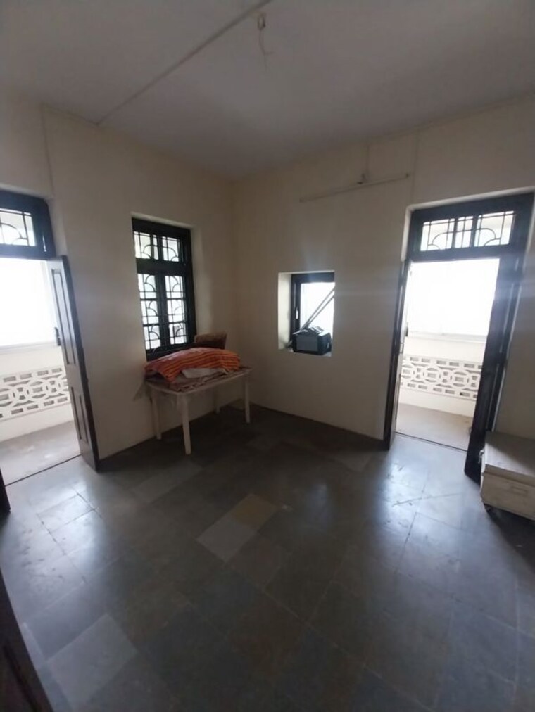 Room, sandesh nagar Commercial Office Space 1000 Sq.Ft. In Sandesh Nagar Mumbai 10456211