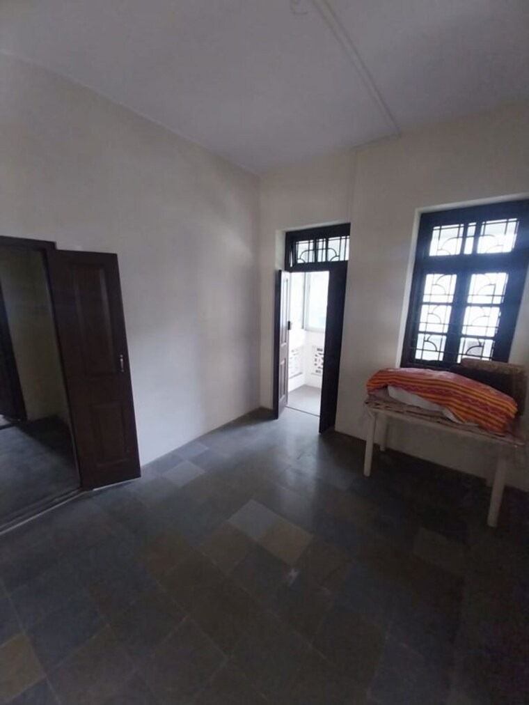 Room, sandesh nagar Commercial Office Space 1000 Sq.Ft. In Sandesh Nagar Mumbai 10456211
