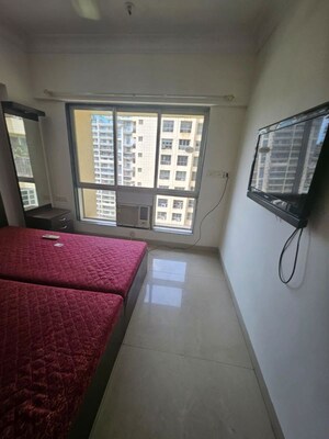 Room in 3 BHK Apartment at Yarrow Yucca Vinca, Chandivali – for Rent