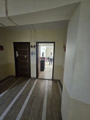 Room in 3 BHK Apartment at Yarrow Yucca Vinca, Chandivali – for Rent
