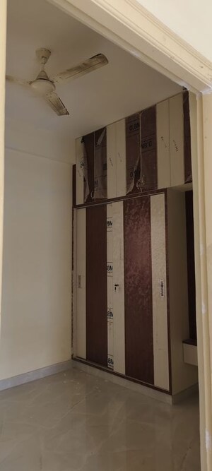 Building Lobby in 1 BHK Builder Floor at Halasuru – for Rent