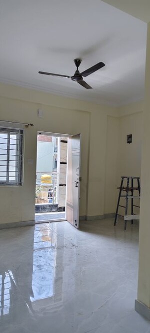 Room in 1 BHK Builder Floor at Halasuru – for Rent