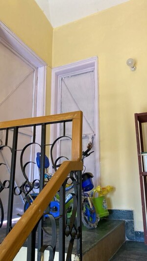 Staircase in 3.5 BHK Builder Floor at Palam Vihar Residents Association, Palam Vihar – for Sale