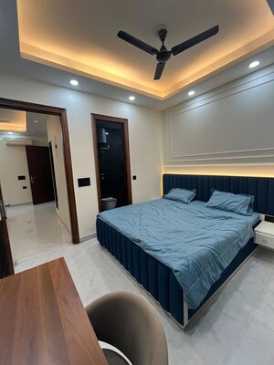 Bedroom in 2 BHK Apartment at Unitech Uniworld Gardens 2, Sector 47 – for Rent