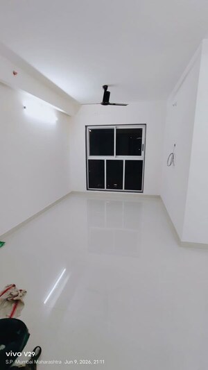 Room in 2 BHK Apartment at Worli – for Rent
