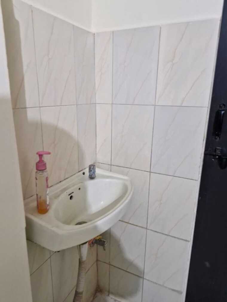 Bathroom, d-s-classic 2 Bedroom 1200 Sq.Ft. Apartment In Tingre Nagar Pune 10456380
