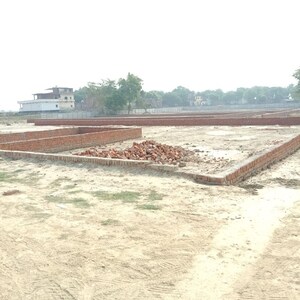   Plot at Babatpur – for Sale