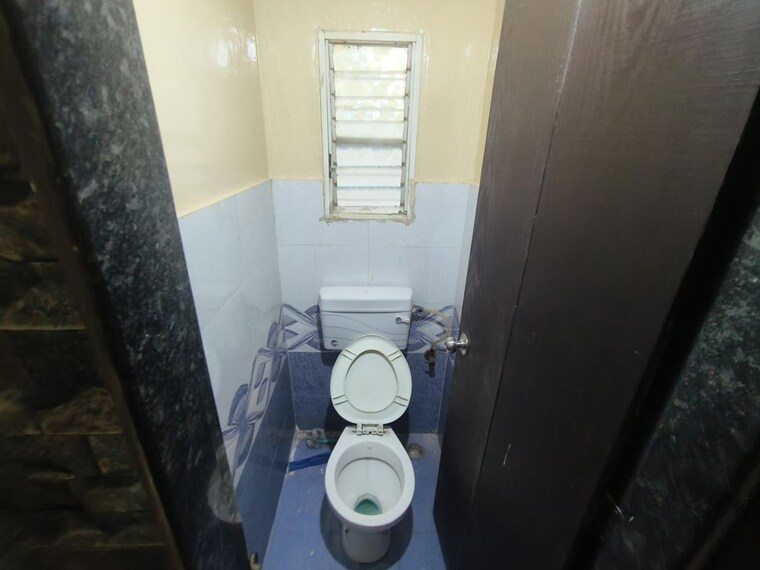 Bathroom, pandurang colony 3.5 Bedroom 1200 Sq.Ft. Independent House In Pandurang Colony Pune 10456584