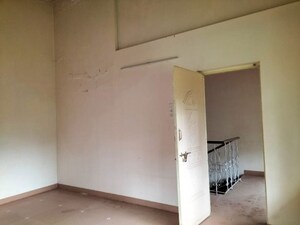 Room in  Independent House at Lonavala – for Sale