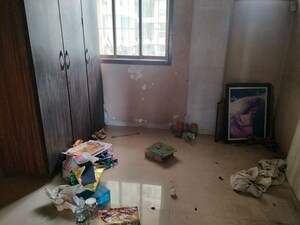 Room in  Apartment at Bhayandar West – for Sale