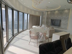 Team Area in 2 BHK Apartment at Lodha The Park, Worli – for Rent