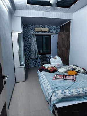 Bedroom in 3 BHK Apartment at Chembur – for Rent