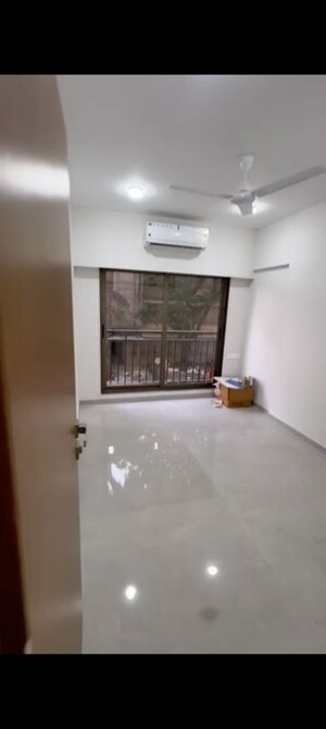 Room in 1 BHK Apartment at Roha Vatika, Kurla East – for Rent