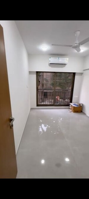 Room in 1 BHK Apartment at Roha Vatika, Kurla East – for Rent
