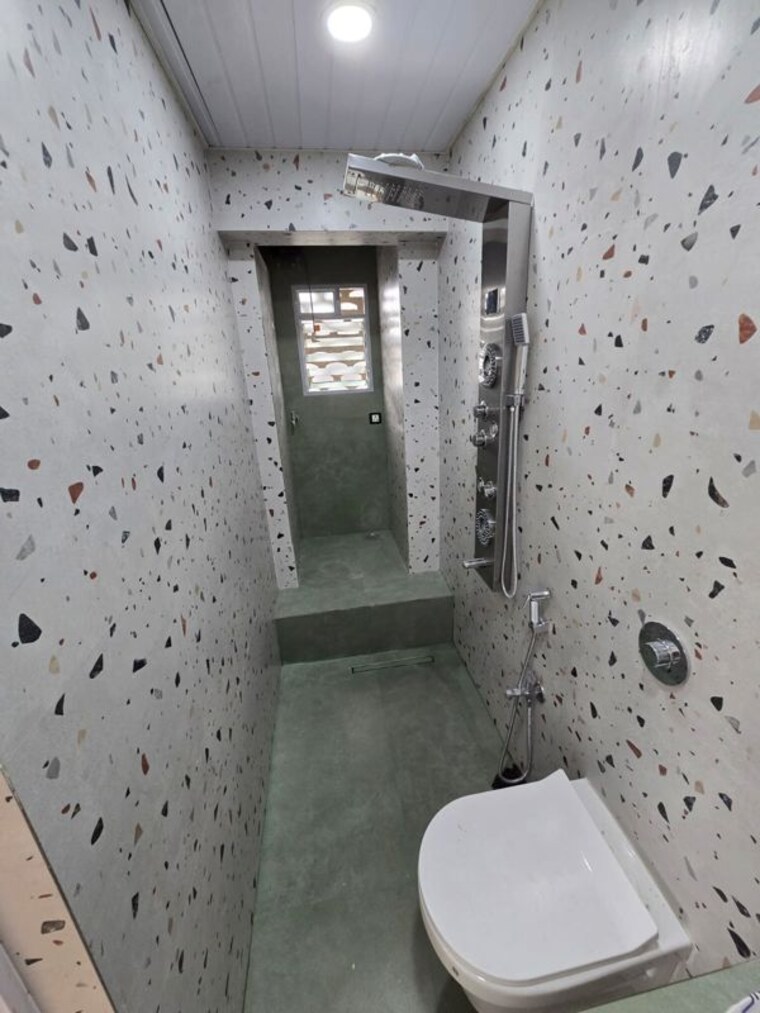 Bathroom, runwal-elegante 2.5 Bedroom 950 Sq.Ft. Apartment In Andheri West Mumbai 10456789