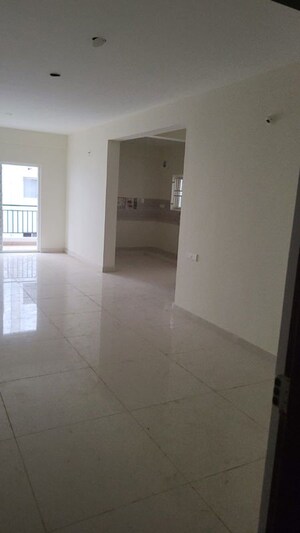 Room in 3 BHK Apartment at L&T Raintree Boulevard, Hebbal – for Rent