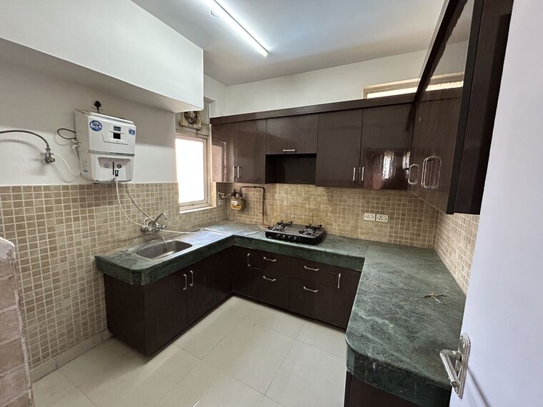 Kitchen, jaypee-green-wish-town-klassic 3 Bedroom 1600 Sq.Ft. Apartment In Sector 134 Noida 10456827