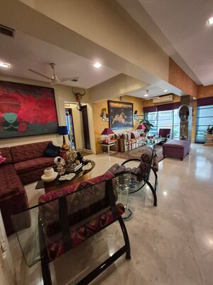 Living Room in 4 BHK Apartment at Bandra West – for Rent