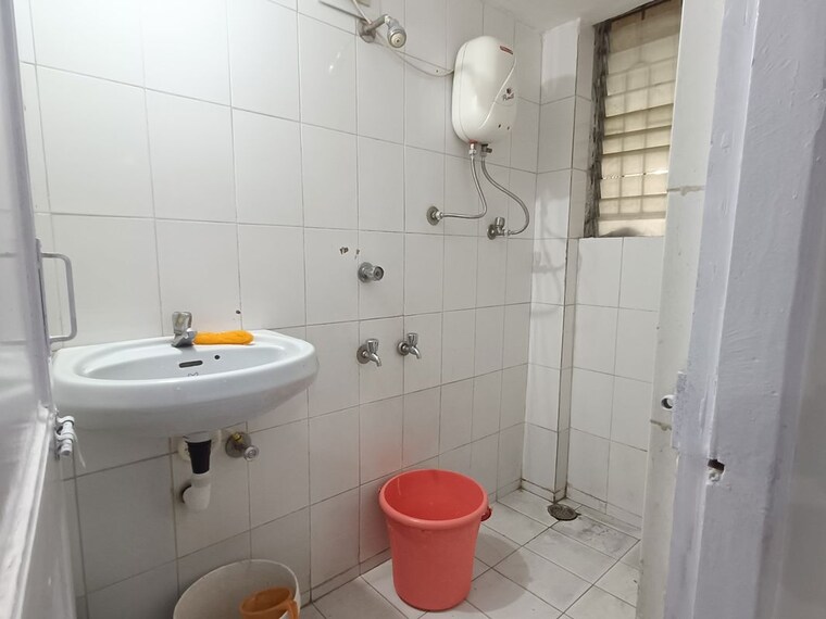 Bathroom, hermes-twins 1 Bedroom 620 Sq.Ft. Apartment In Yerawada Pune 10444694