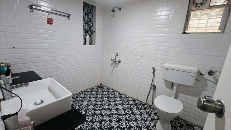 Bathroom, adarsh colony 4 Bedroom 3660 Sq.Ft. Independent House In Adarsh Colony Pune 10443621