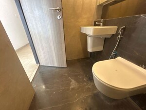 Bathroom in 4 BHK Apartment at Lodha World View, Worli – for Rent