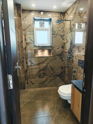 Bathroom in 3 BHK Builder Floor at Unitech South City 1, South City 1 – for Sale