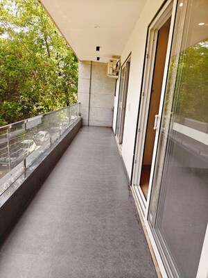 Balcony in 3 BHK Builder Floor at Unitech South City 1, South City 1 – for Sale
