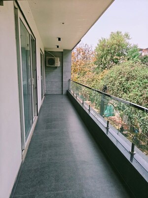 Balcony in 3 BHK Builder Floor at Unitech South City 1, South City 1 – for Sale