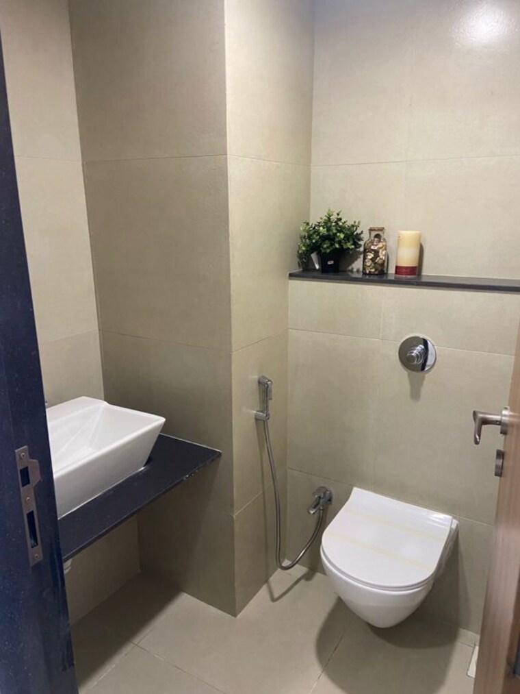 Bathroom, vilas-javdekar-indilife Studio 200 Sq.Ft. Apartment In Wakad Pune 10456869