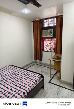 Bedroom in 2 BHK Builder Floor at Sector 41 – for Rent