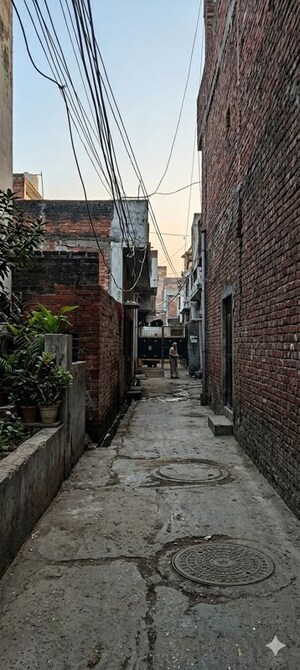  Plot – Exterior View View at Hasan Apartment, Husainabad - for Sale