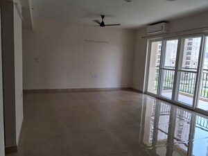 Room in 3.5 BHK Apartment at ATS Marigold, Sector 89a – for Rent
