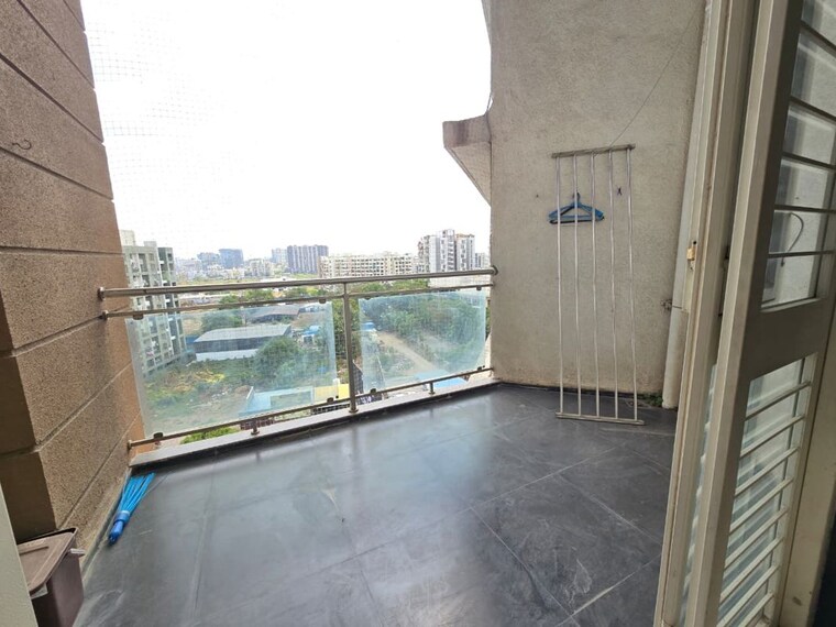 Swimming Pool, kharadi 2.5 Bedroom 1270 Sq.Ft. Apartment In Kharadi Pune 10456934