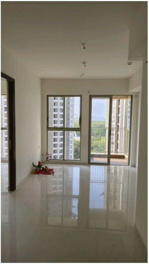 2 BHK Apartment For Rent in Lodha Crown Kolshet, Kolshet Road