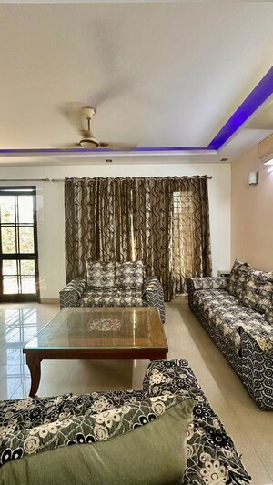Living Room in 3 BHK Builder Floor at Palam Vihar Residents Association, Palam Vihar – for Sale