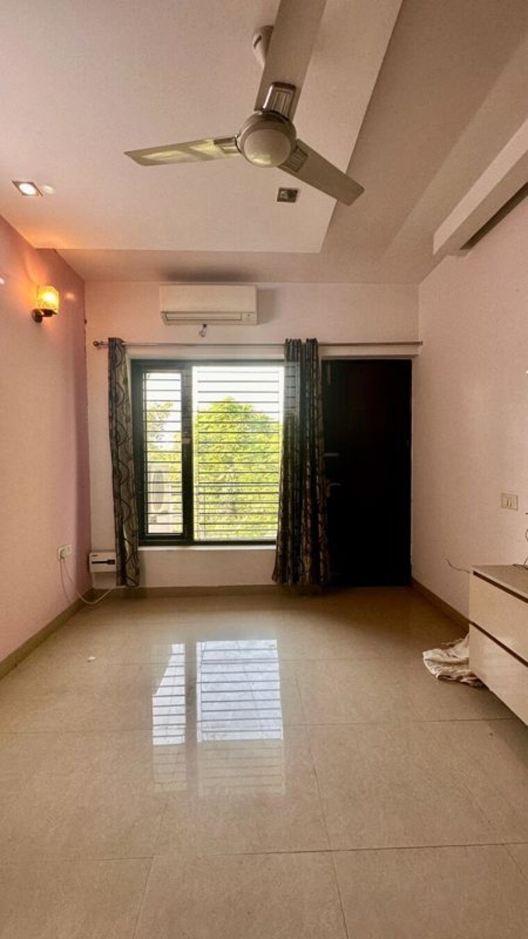 Room, palam-vihar-residents-association 3 Bedroom 2430 Sq.Ft. Builder Floor In Palam Vihar Gurgaon 10456953