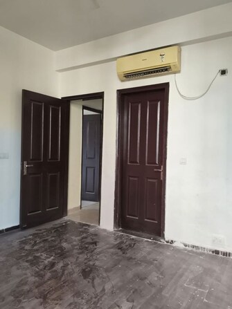2.5 BHK + Study Room 1080 Sq.Ft. Apartment in Nimbus The Hyde park