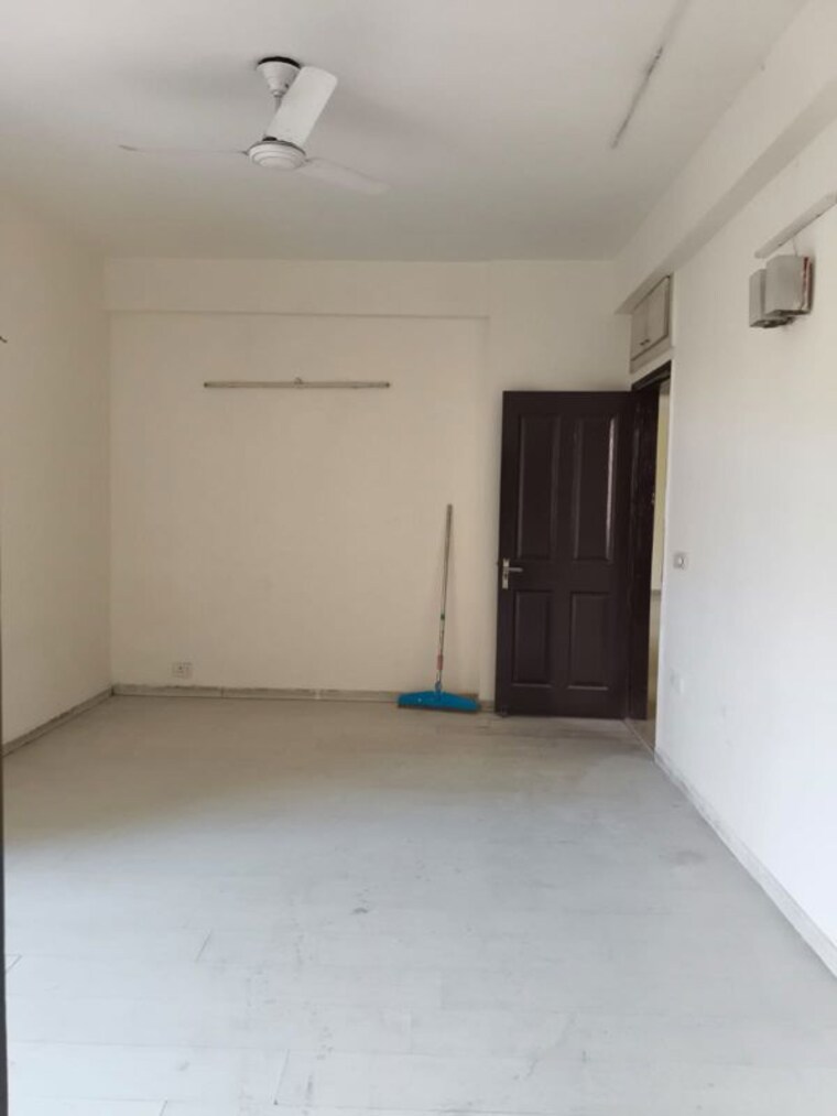 Room, nimbus-the-hyde-park 2.5 Bedroom 1080 Sq.Ft. Apartment In Sector 78 Noida 10456957