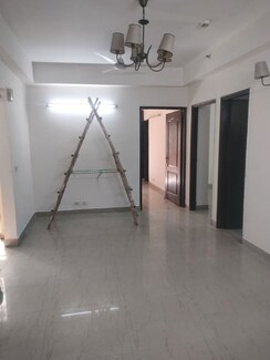3 BHK Apartment For Rent in Nimbus The Hyde park