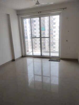 3 BHK Apartment For Rent in Nimbus The Hyde park, Sector 78