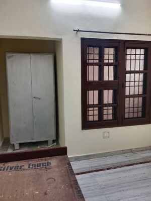 Room in 2 BHK Builder Floor at Sector 18 – for Rent