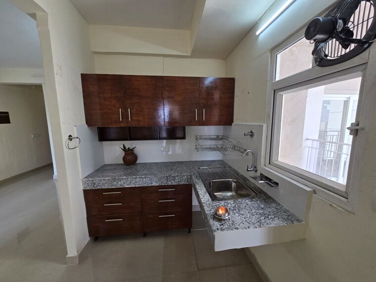 Kitchen, tulsiani-easy-in-homes 1 Bedroom 430 Sq.Ft. Apartment In Sohna Sector 35 Gurgaon 10456973