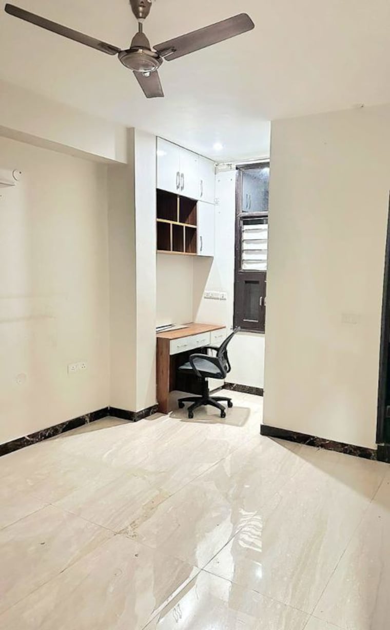 Bathroom, sector 9a 3 Bedroom 2450 Sq.Ft. Builder Floor In Sector 9a Gurgaon 10456994