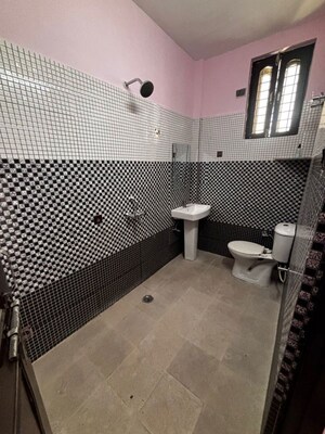 Balcony in 2 BHK Builder Floor at Ansal Palam Triangle, Palam Vihar Extension – for Rent