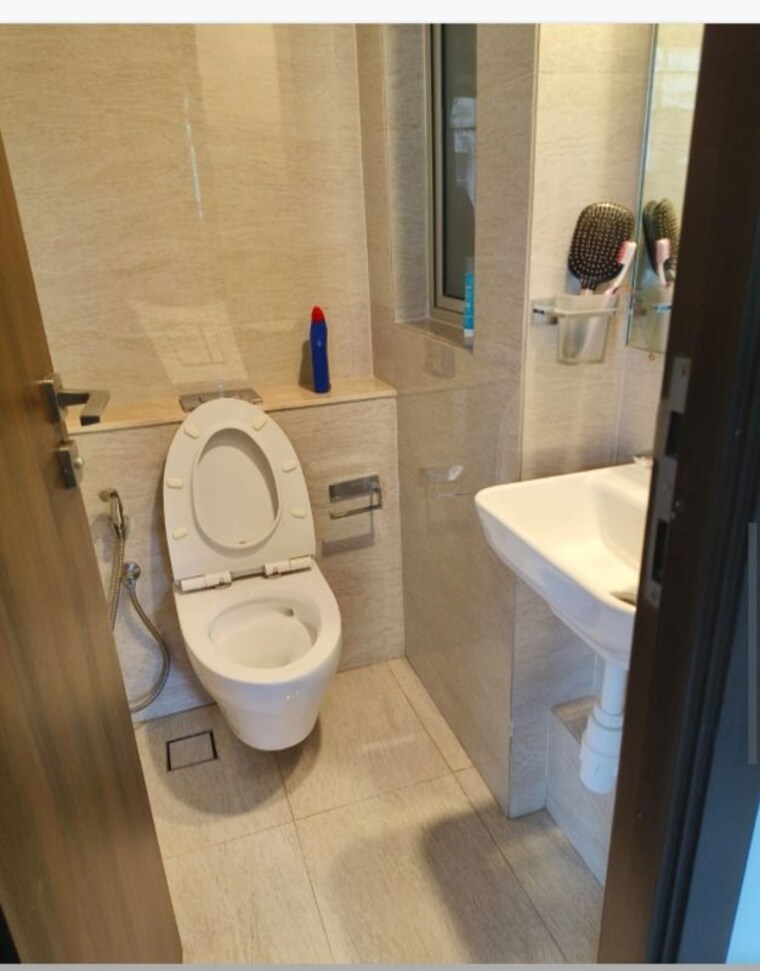 Bathroom, hiranandani-regent-hill 1 Bedroom 379 Sq.Ft. Apartment In Powai Mumbai 10457018