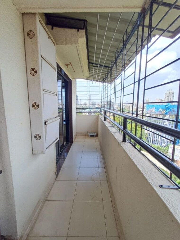 Balcony, grandeur-giriraj-jewel 2 Bedroom 715 Sq.Ft. Apartment In Talav Pali Thane 10457024
