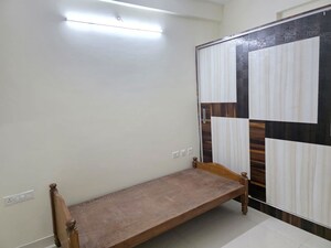 Room in 3 BHK Apartment at Aditya Imperial Heights, Hafeezpet – for Rent