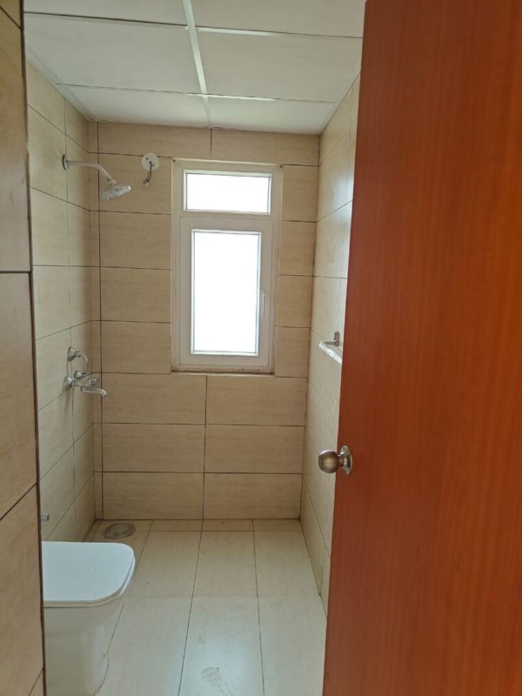 Bathroom, tata-eureka-park 3.5 Bedroom 1575 Sq.Ft. Apartment In Sector 150 Noida 10457049