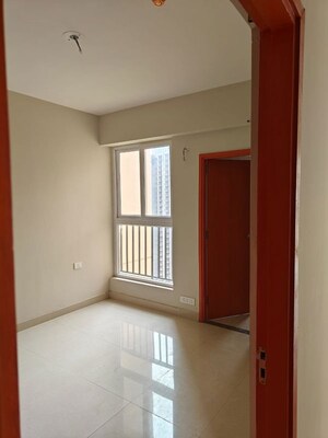Room in 3.5 BHK Apartment at Tata Eureka Park, Sector 150 – for Rent